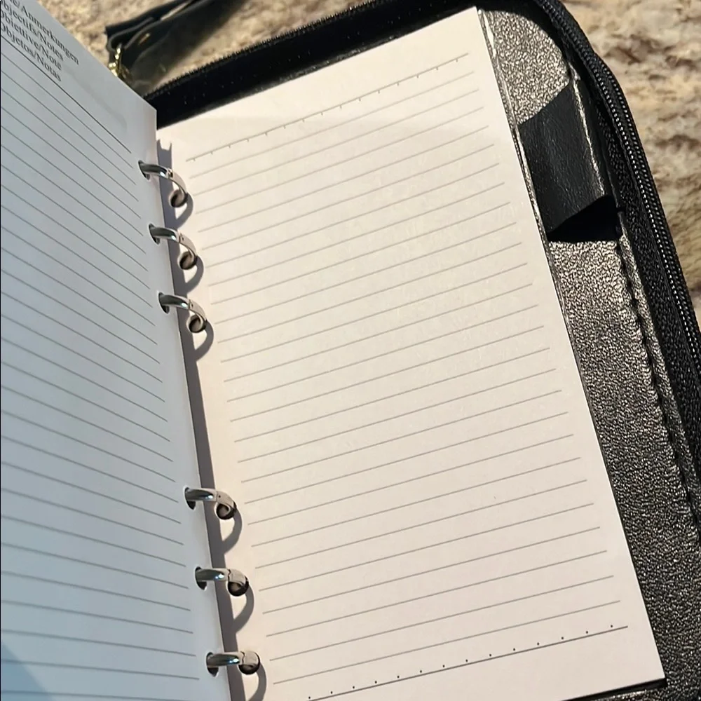 Organizer/Planner/Wallet zippered with Calculator and compartments never used